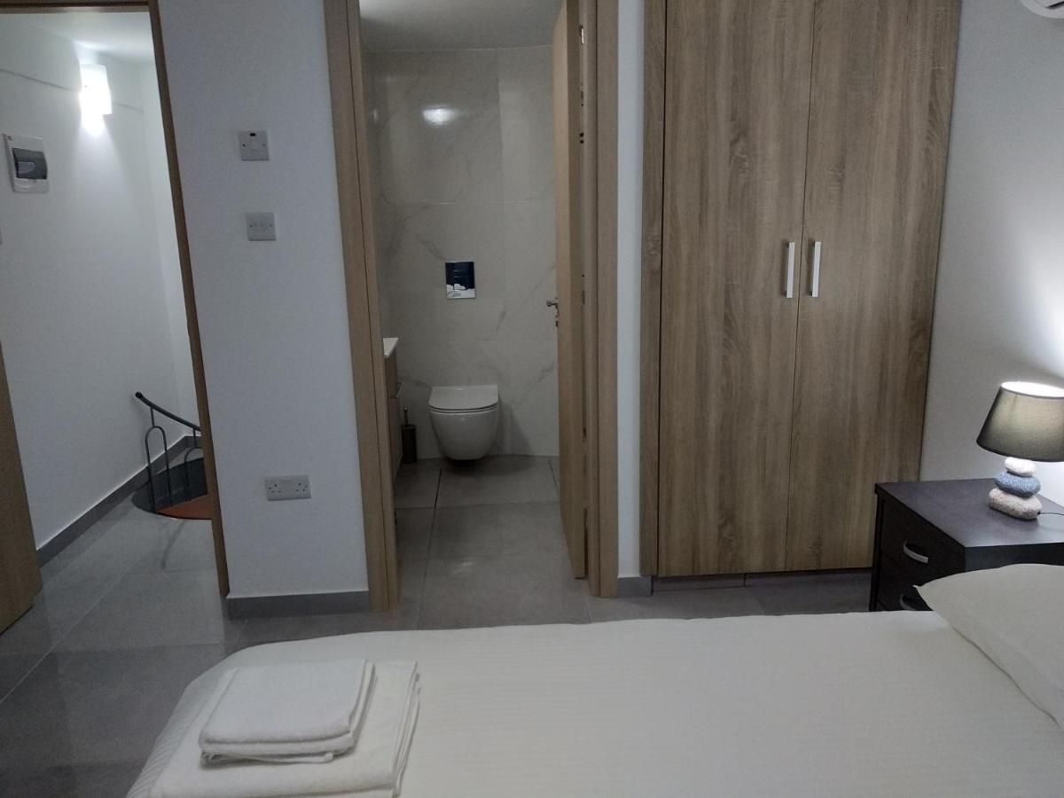 Cozy Place In The Heart Of Harbor Appartement Paphos Buitenkant foto